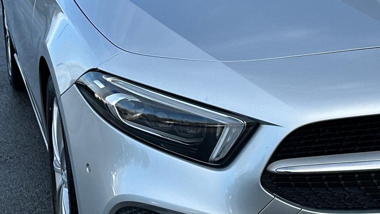 Used Mercedes-Benz A Class YJ69MSR 18