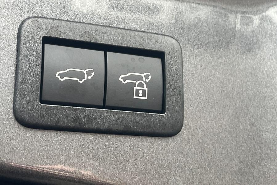 Toyota C-HR Photo autoimg-c9ad197ddf0b34ef6e618567bcee8552ddb47add.jpg