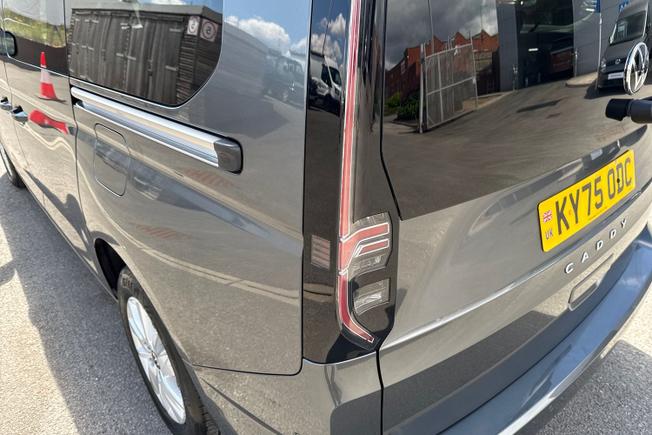 VOLKSWAGEN Caddy Maxi Photo 26