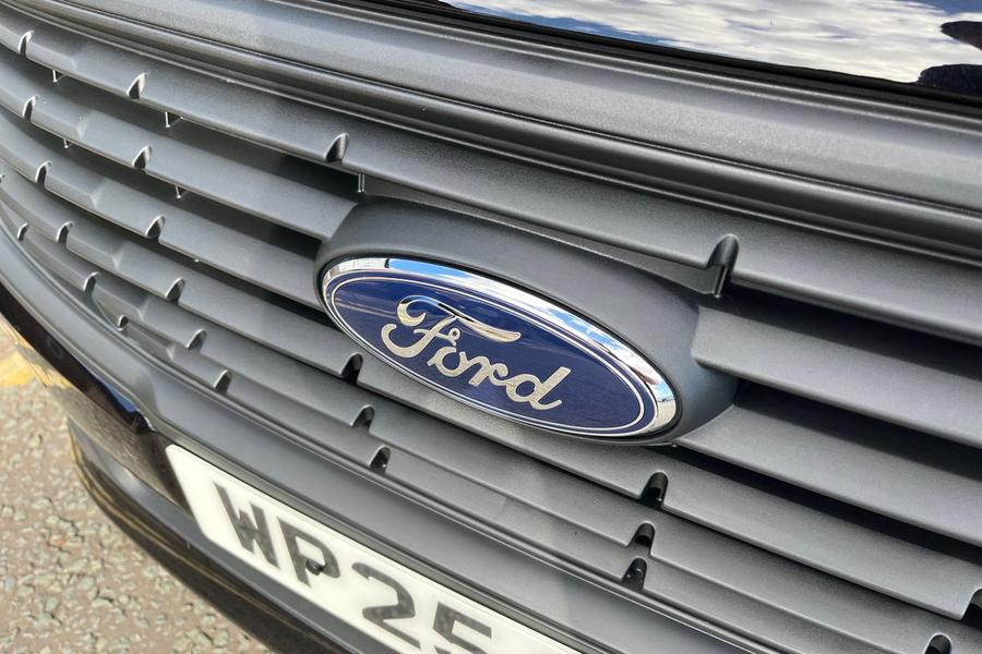 Ford TRANSIT CONNECT Photo autoimg-c9b5f2a478f577f9094bbbcc22eb70690234d2b1.jpg