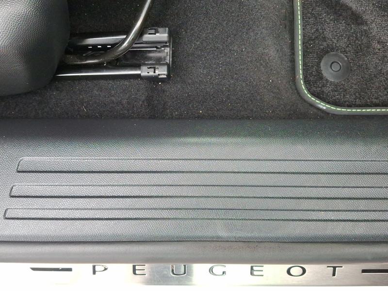 Used Peugeot E-2008 OY21RBZ 47