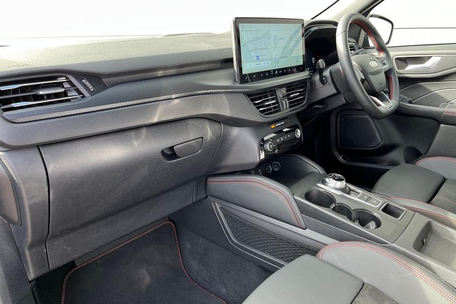 Ford KUGA Photo autoimg-c9c18f3a0936f8e511dfa42d9d2e6681c94b8758.jpg