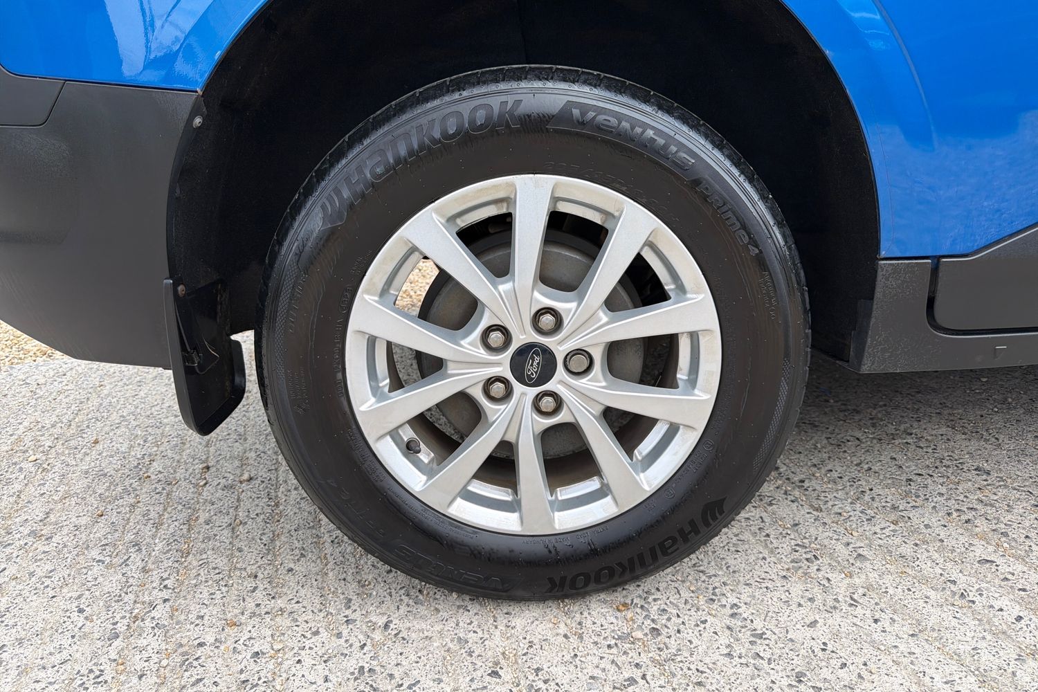 Ford TRANSIT COURIER Photo 14