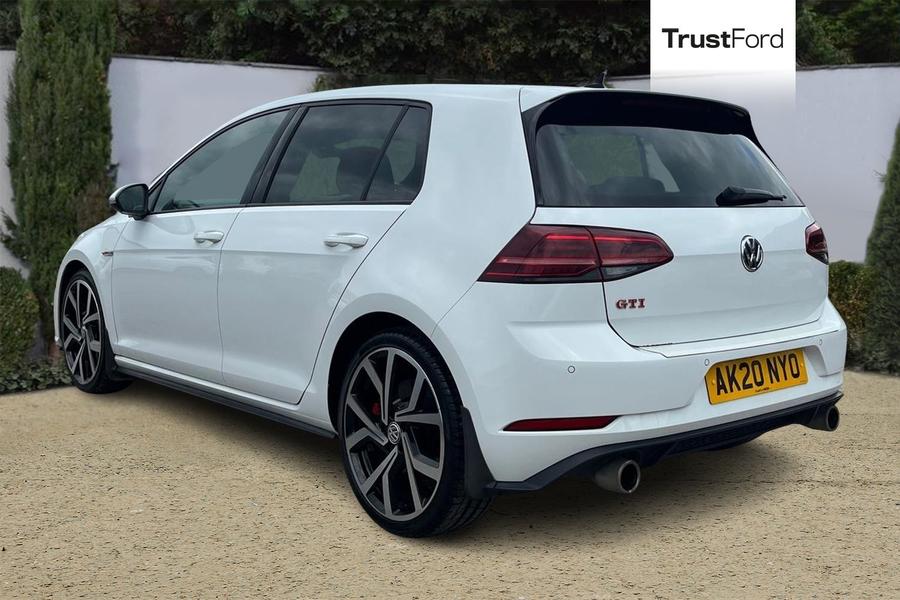 Volkswagen GOLF Photo autoimg-c9c6e5b6a21c5488ad1a060032128f21d75a3b28.jpg
