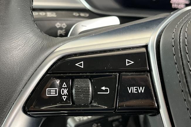 Audi A8 Photo 16