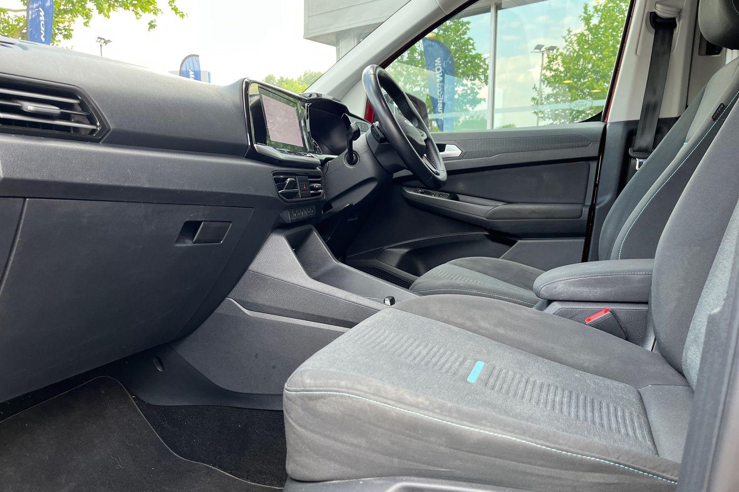 Ford GRAND TOURNEO CONNECT Photo 17
