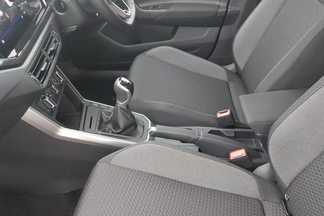 VOLKSWAGEN Polo Photo 27