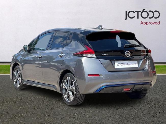 NISSAN Leaf Photo 3