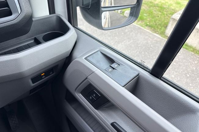 VOLKSWAGEN Crafter Photo 30