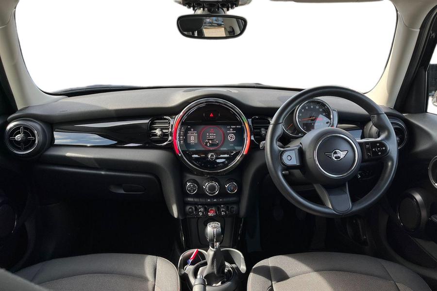 MINI Hatch Photo autoimg-c9d46445f93826bcda449fb16a8a87afb3b30808.jpg