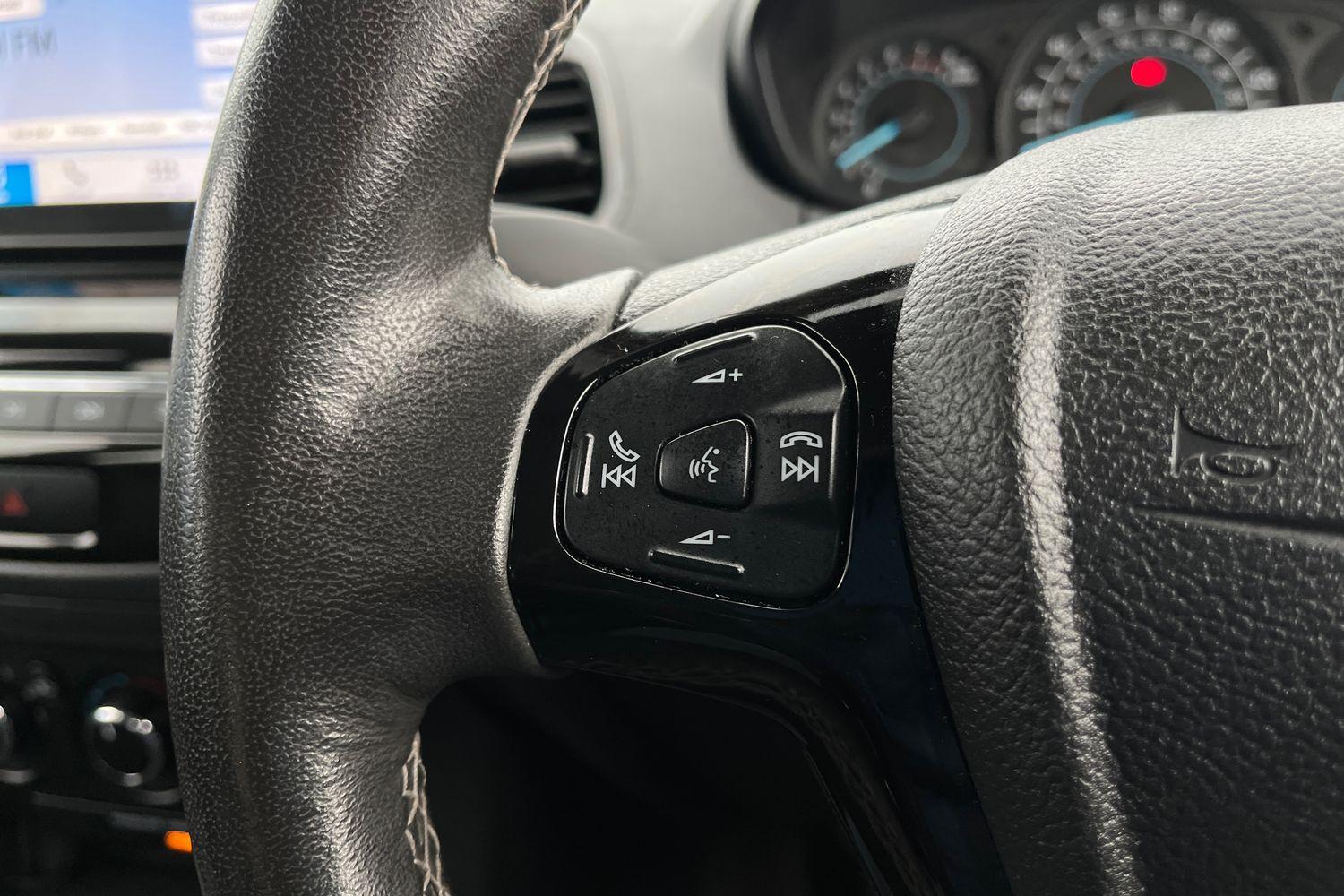 Ford KA+ Photo 28