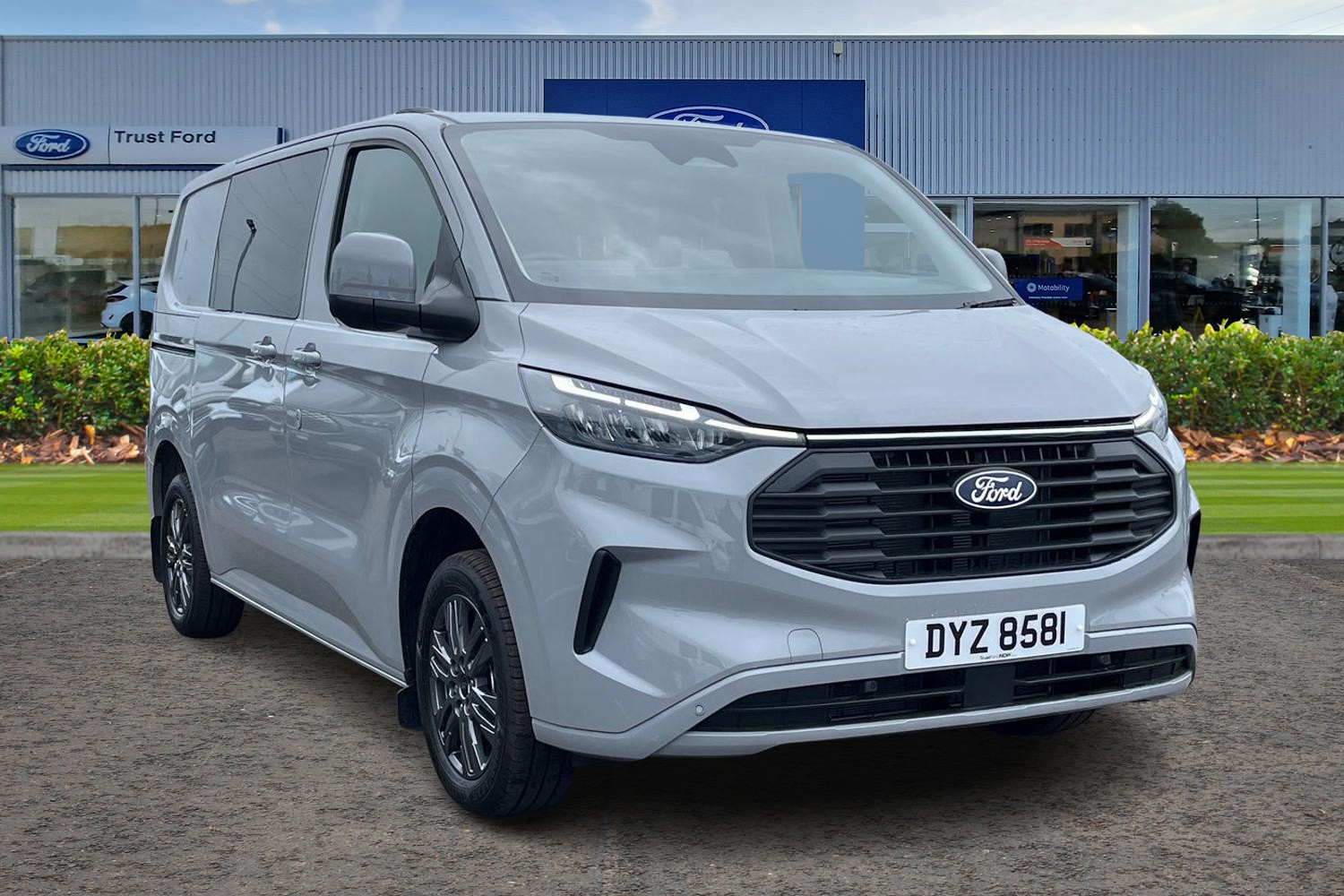 Ford TRANSIT CUSTOM Photo 0