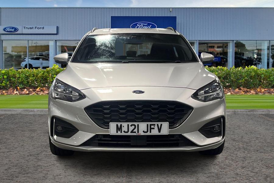 Ford Focus Photo autoimg-c9d9f9b8d627bc9e505d12dde7a3720bf5bbd16e.jpg