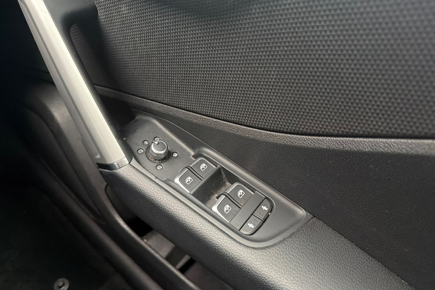 Audi Q2 Photo 15