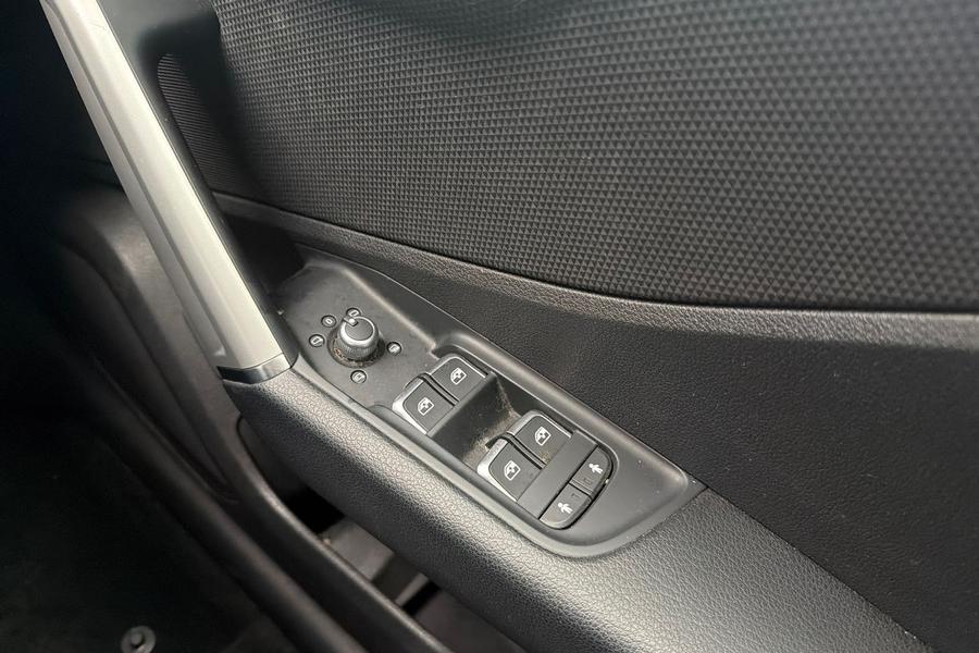 Audi Q2 Photo autoimg-c9dc7928d038fa5184096034c5c0b7863900a0bf.jpg