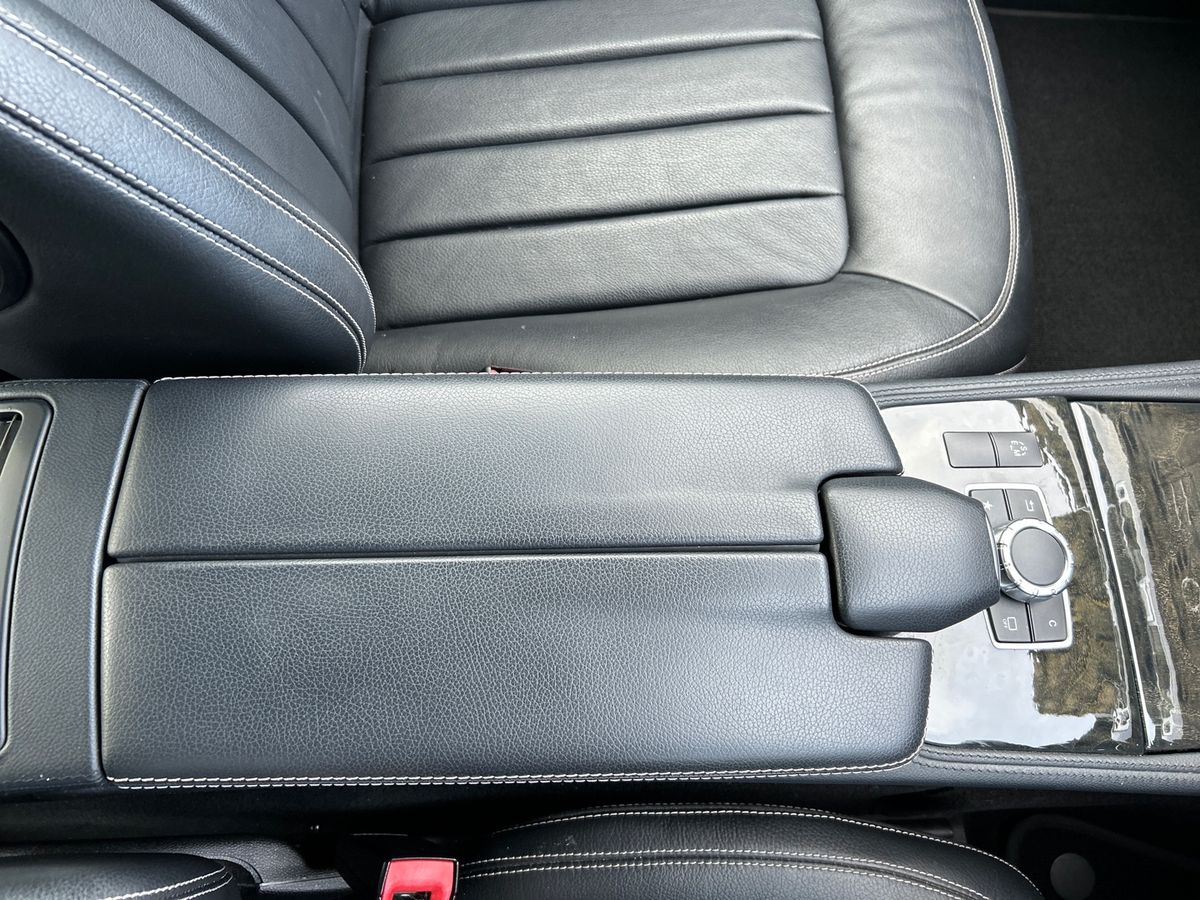 Mercedes-Benz CLS Photo 30