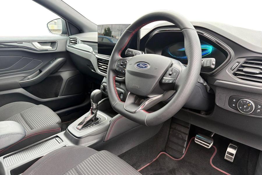Ford Focus Photo autoimg-c9ea53823355d1fdba4303c5851657d4db03ca7d.jpg
