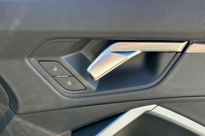AUDI Q3 Photo 50
