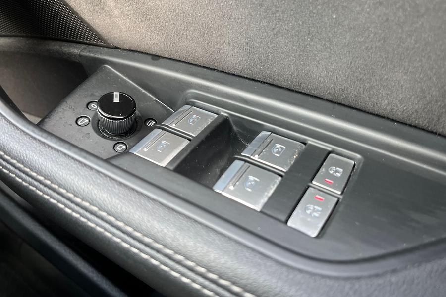 Audi e-tron Photo autoimg-c9f0c98e9a53d4db8da6aee745e4125ab50397bd.jpg