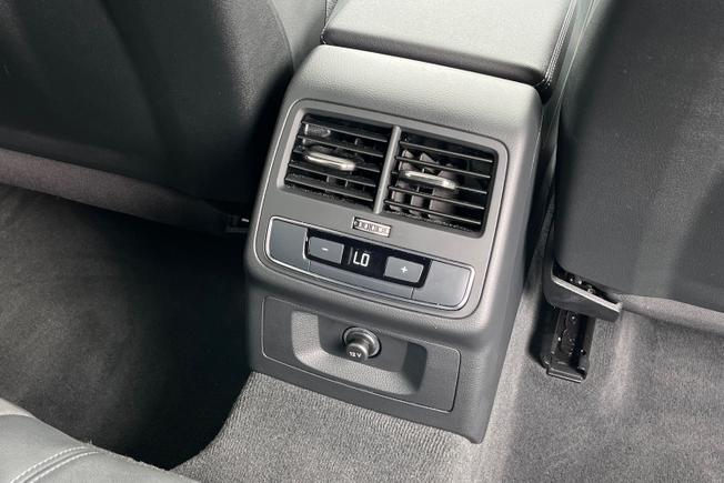AUDI A4 Avant Photo 57