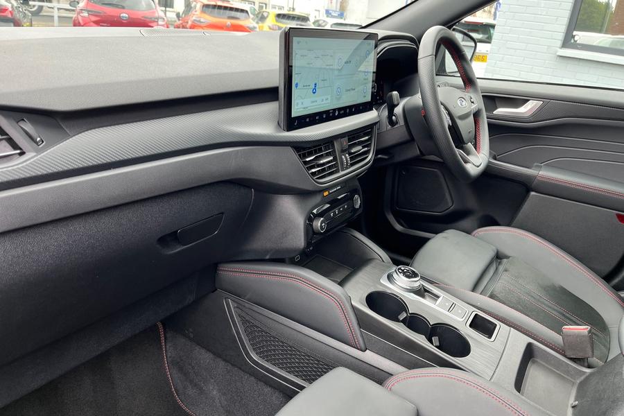 Ford Kuga Photo autoimg-c9f55df23ddb63825794af63905b88016fab7f23.jpg
