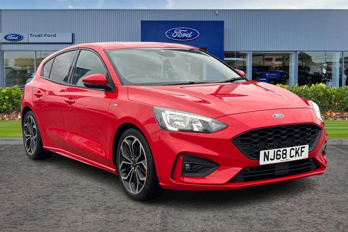 Ford Focus listing photo
