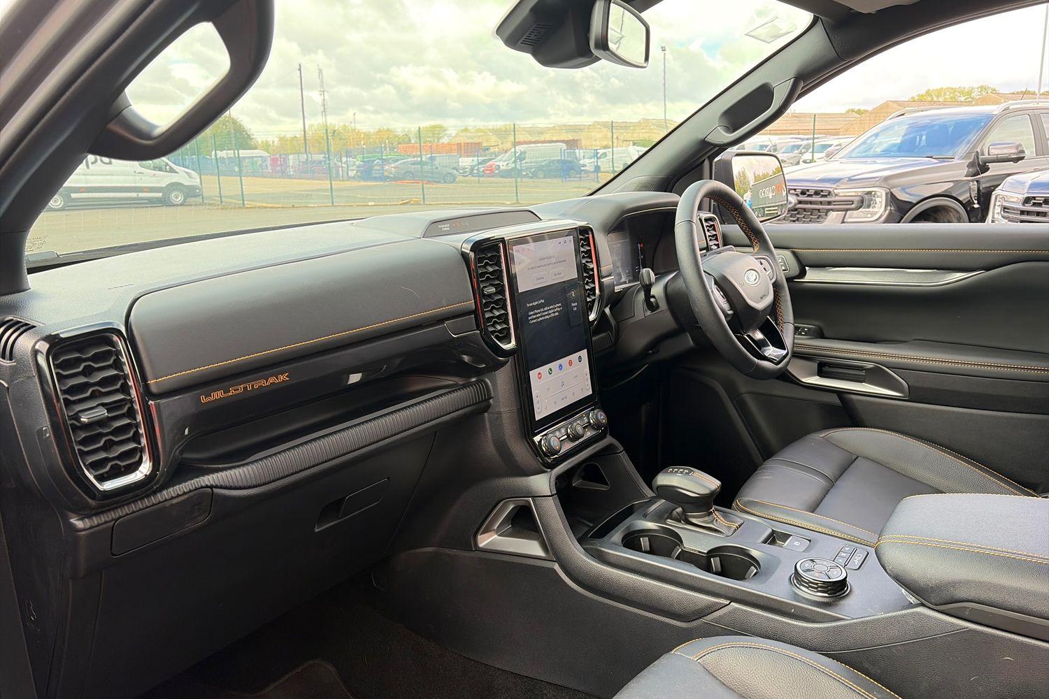 Ford RANGER Photo 2