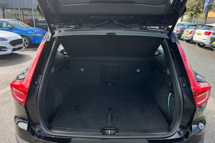 Volvo XC40 Photo autoimg-c9fe97c432017f2811fb946b241840758012fe01.jpg