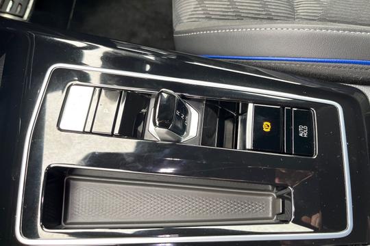 Volkswagen Golf Photo autoimg-ca00e1c4692b55ae22978bf62bdc48fa74c24029.jpg