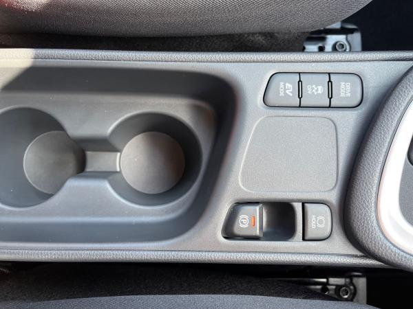 Toyota Yaris Photo autoimg-ca023fb0feb7e2eee01198d6d6e28e0e996cb300.jpg