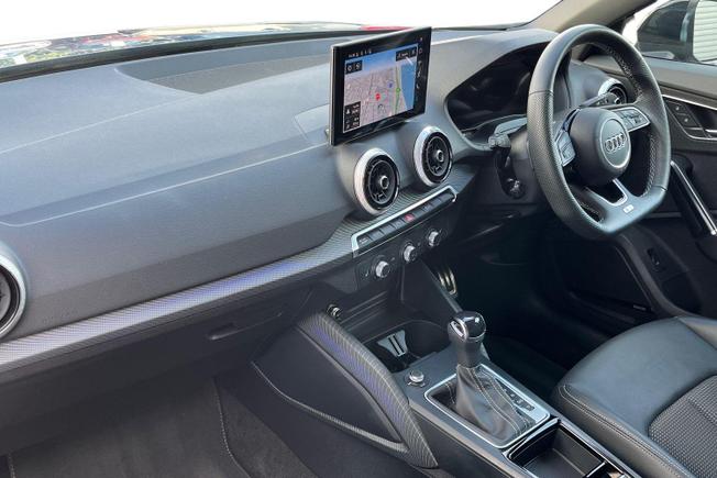 AUDI Q2 Photo 2