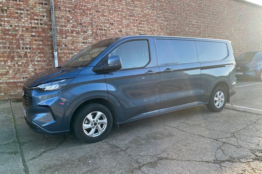 Used Ford TRANSIT CUSTOM 24