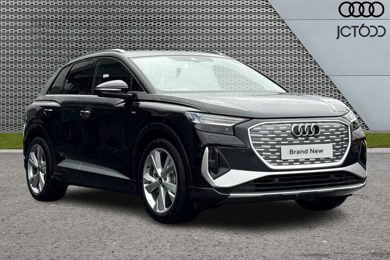 Used AUDI  Q4