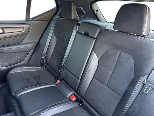 VOLVO Xc40 Photo 9