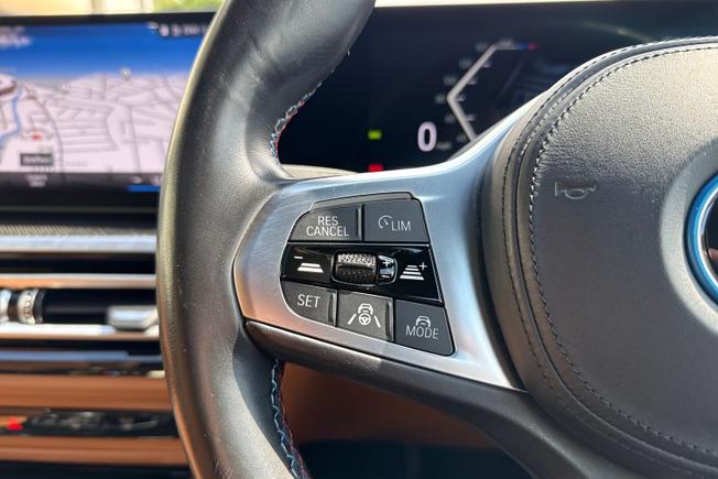 BMW I4 Photo 16