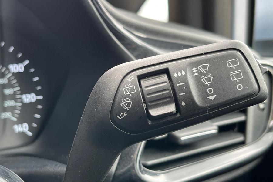Ford Fiesta Photo autoimg-ca0b1a49d50fc89bc61817f7e9b957c304c59720.jpg