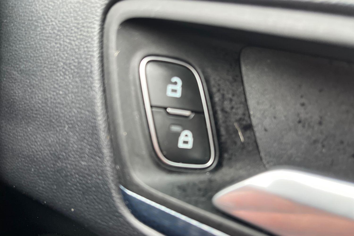 Ford FOCUS Photo 38