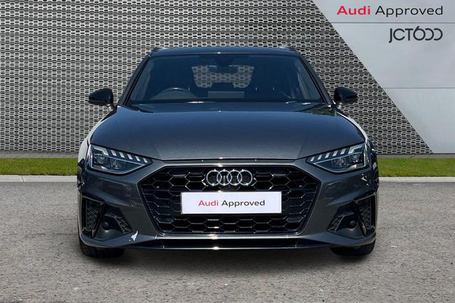 Audi A4 Avant Photo 8