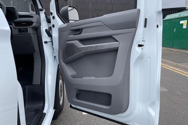 VOLKSWAGEN Transporter Photo 24