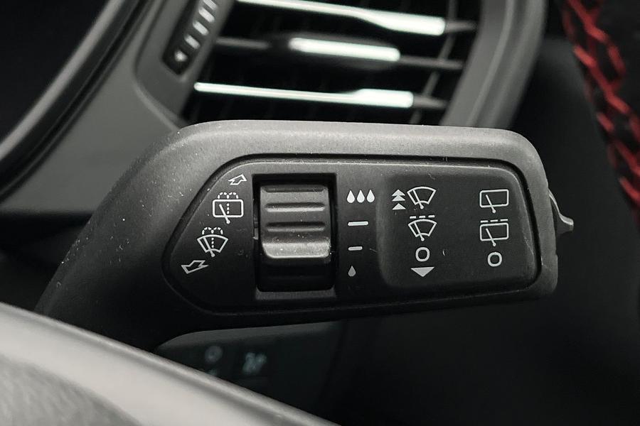 Ford Kuga Photo autoimg-ca113db34682f745433beeedf32b87f2acdb6371.jpg