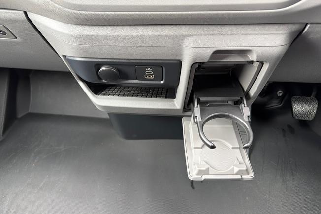VOLKSWAGEN Transporter Photo 43