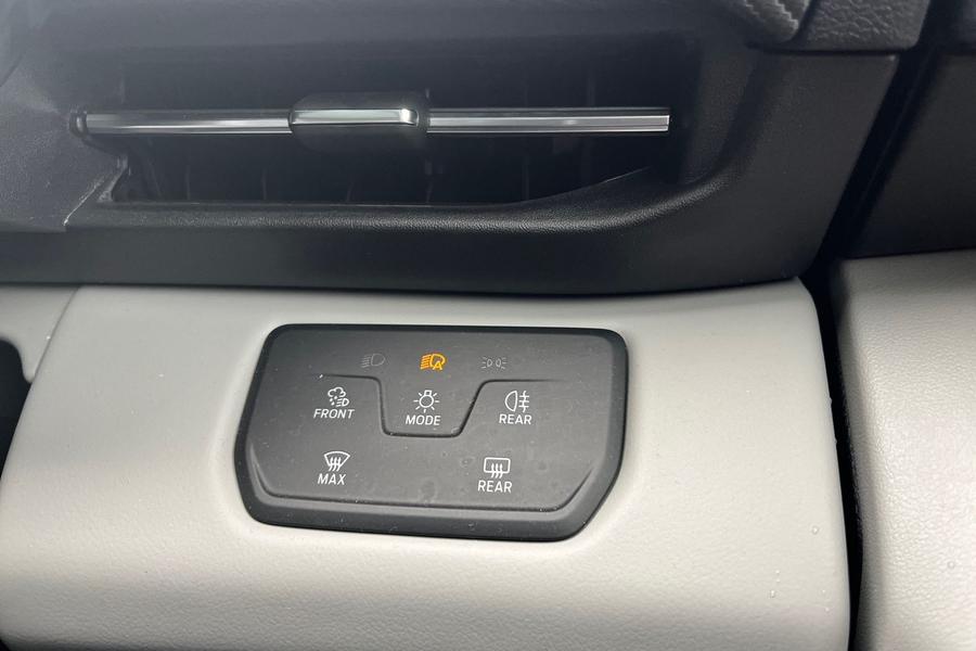 Ford EXPLORER Photo autoimg-ca1bef30929a2e3649fda5f8578ffa712b3452b5.jpg