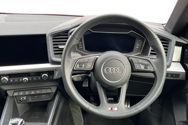 AUDI A1 Photo 11