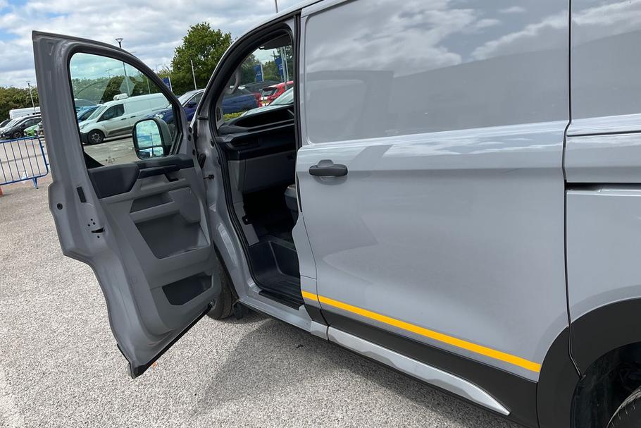 Used Ford TRANSIT CUSTOM WR25DZD 22