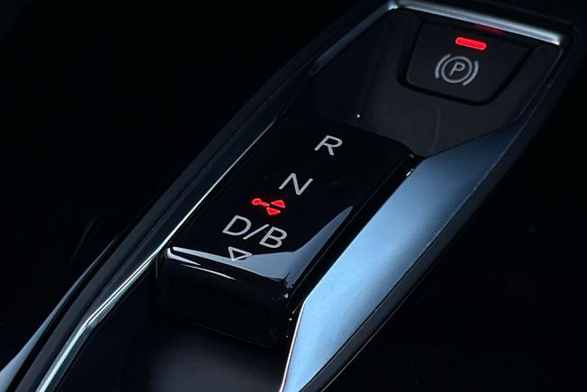 Audi Q4 e-tron Photo 23