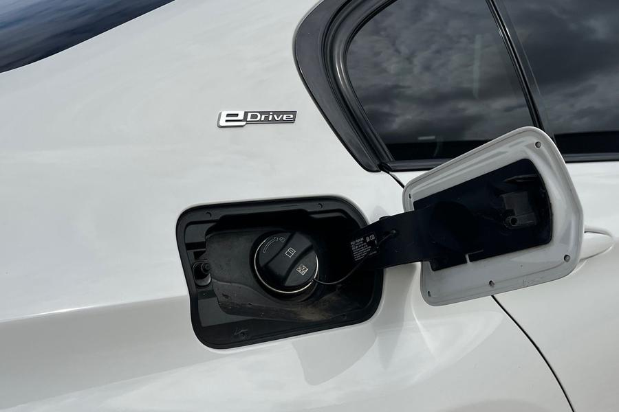 BMW 3 Series Photo autoimg-ca2622d927948093fd3105b280fba6ef7bfe6ac2.jpg