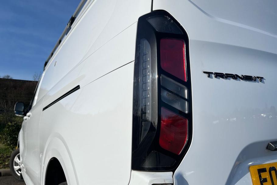 Used Ford TRANSIT CUSTOM EO24XNG 28