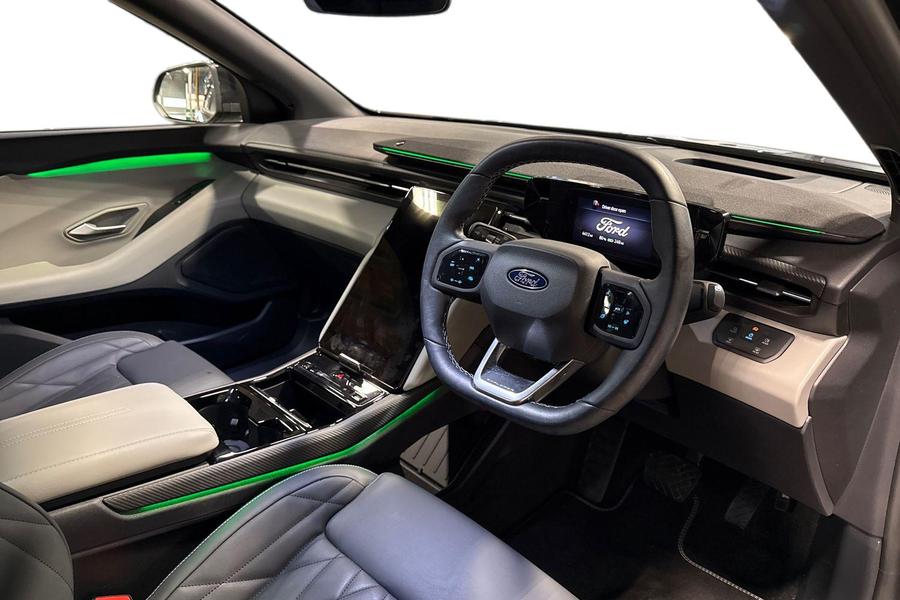 Ford Explorer Photo autoimg-ca302f789f0728a24bbc51547af0cbb8b749c22b.jpg