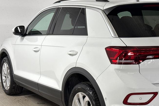 VOLKSWAGEN T-Roc Photo 26