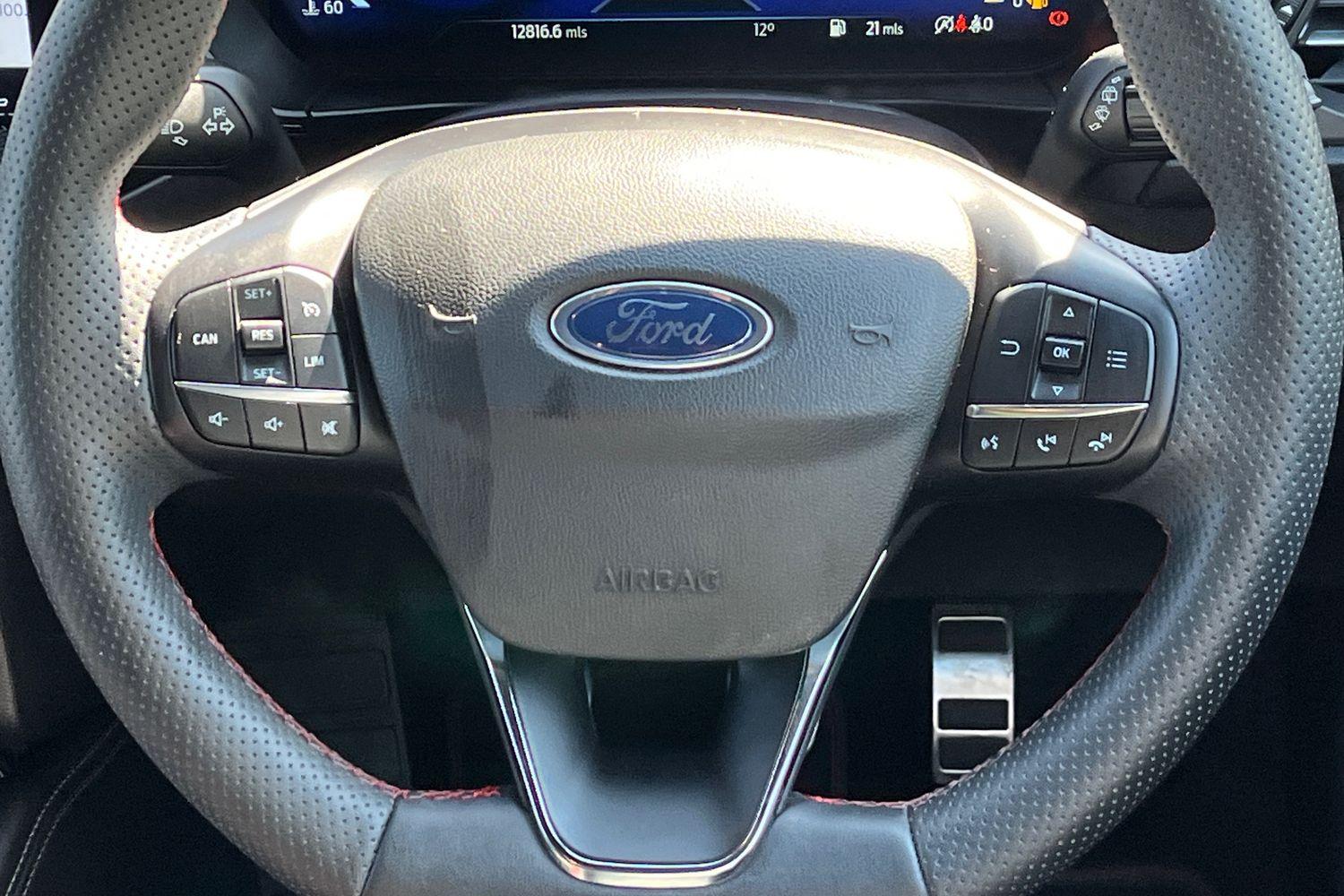 Ford FOCUS Photo 11
